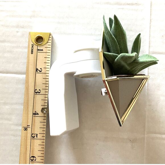 Bath & Body Works Succulent Geometric Planter Wallflowers Home Fragrance Plug In - Picture 5 of 5